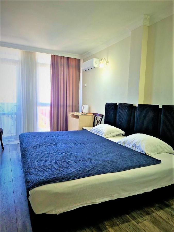 Panorama Hotel Batumi Exteriör bild